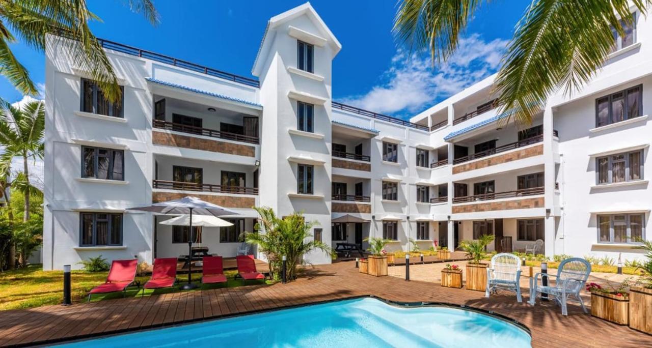 Les Cerisiers - Beach Apartment With Pool, Few Steps To The Beach Flic-en-Flacq Exterior foto
