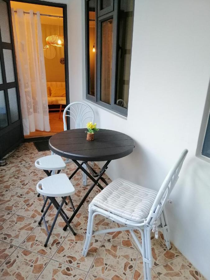 Les Cerisiers - Beach Apartment With Pool, Few Steps To The Beach Flic-en-Flacq Exterior foto